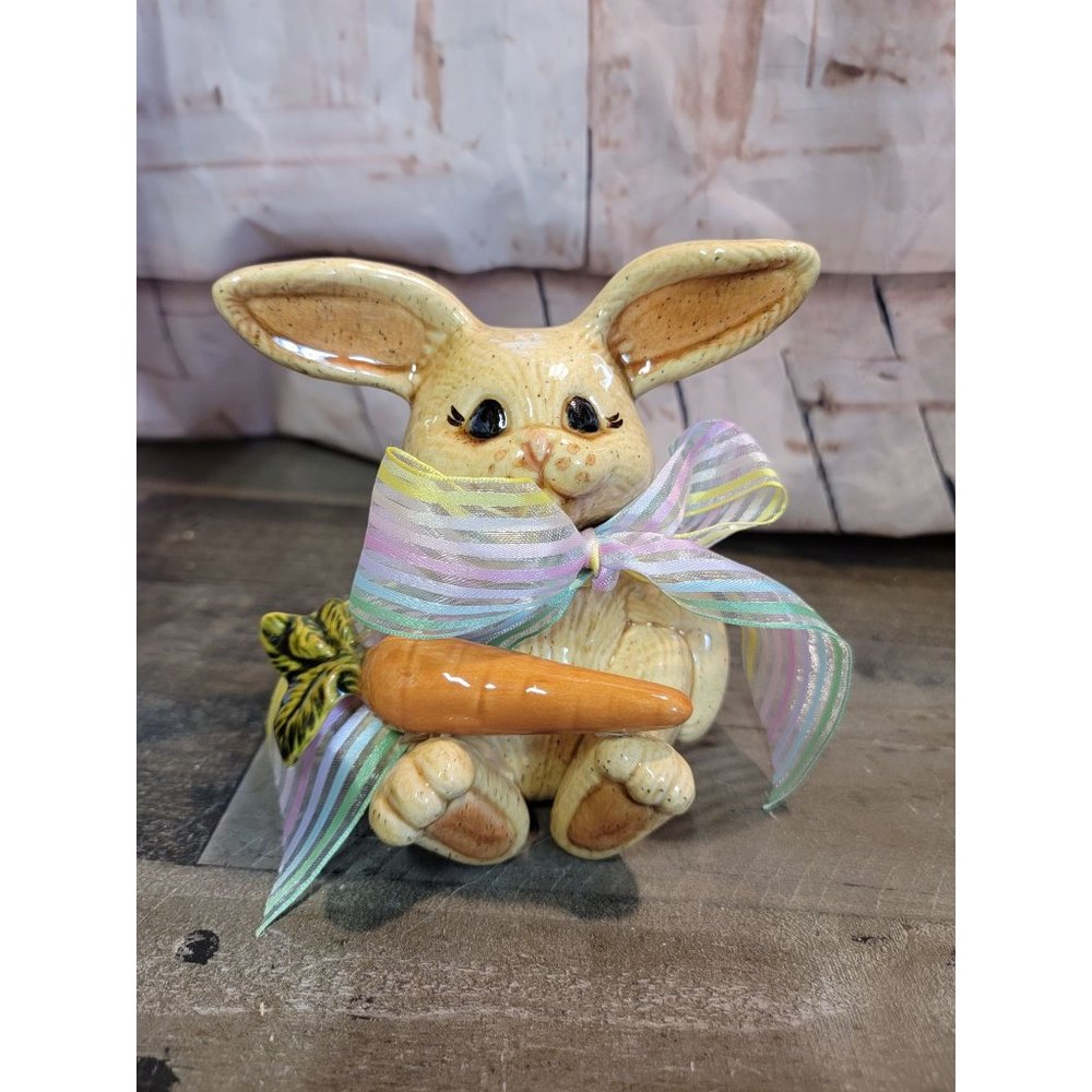 Ceramic brown easter bunny AS IS rabbit carrot bow decor‎ figure